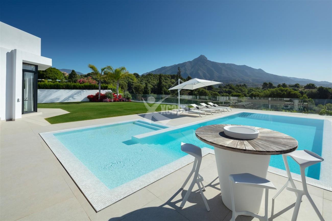 Contemporary Villa for sale Nueva Andalucia Spain (3) (Large)