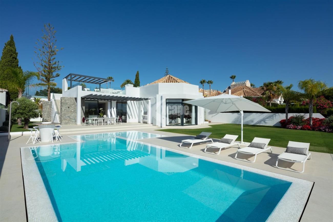 Contemporary Villa for sale Nueva Andalucia Spain (4) (Large)