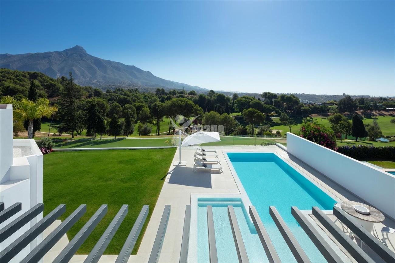 Contemporary Villa for sale Nueva Andalucia Spain (7) (Large)