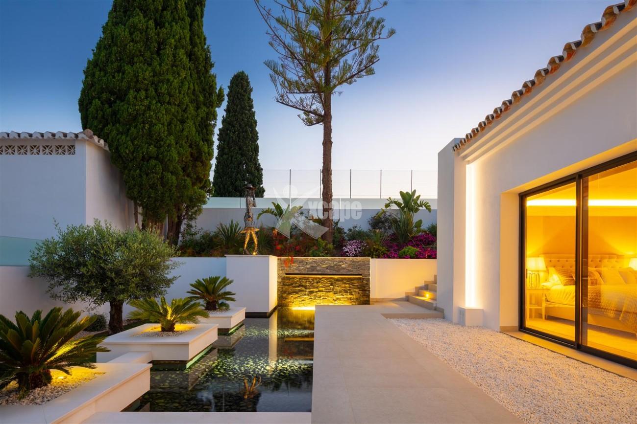 Contemporary Villa for sale Nueva Andalucia Spain (25) (Large)