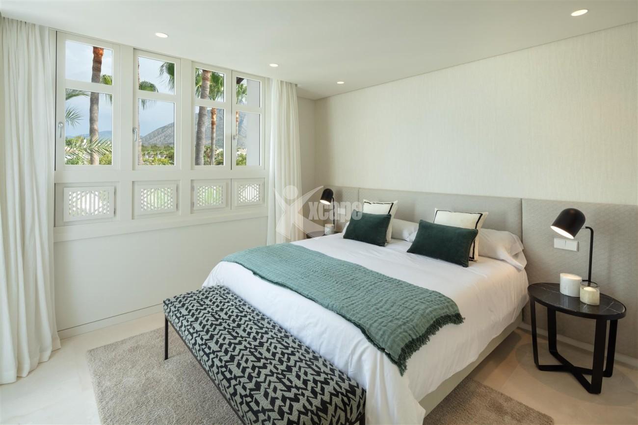Exclusive Beachside Marbella Golden Mile Apartment (8) (Large)