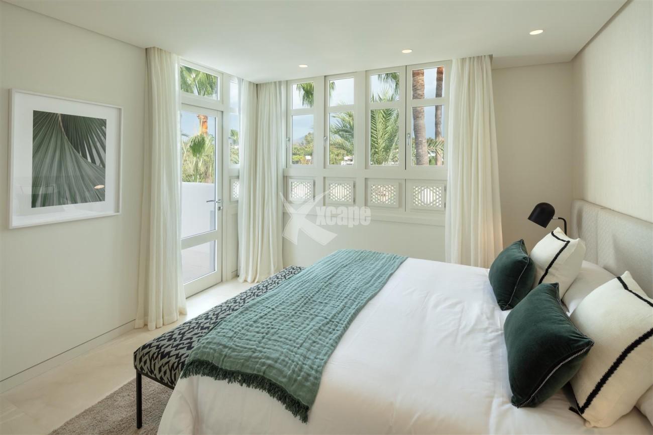 Exclusive Beachside Marbella Golden Mile Apartment (9) (Large)