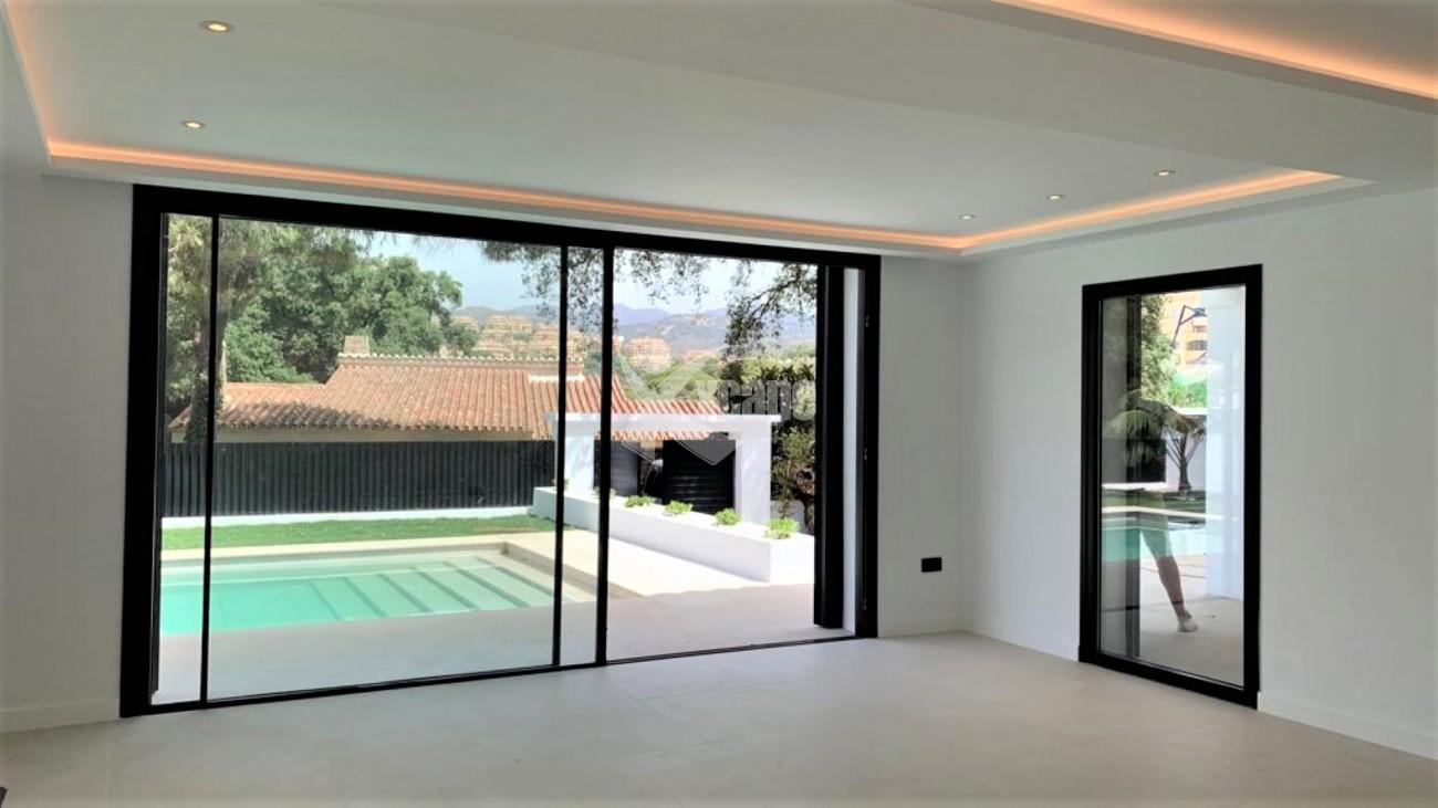 Modern Villa Marbella East (7)