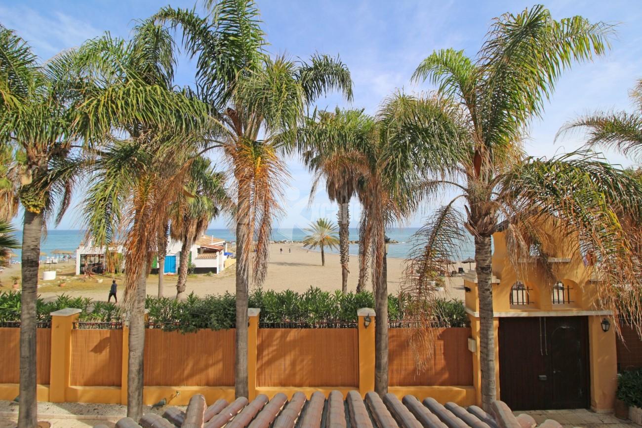 Beachfront Villa for sale Puerto Banus (3) (Grande)