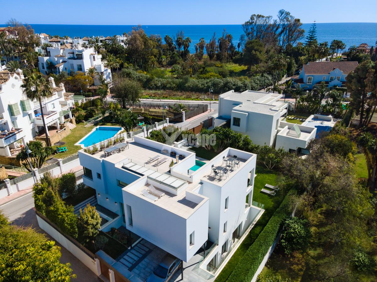 Beachside Villa Marbella for Sale (28)