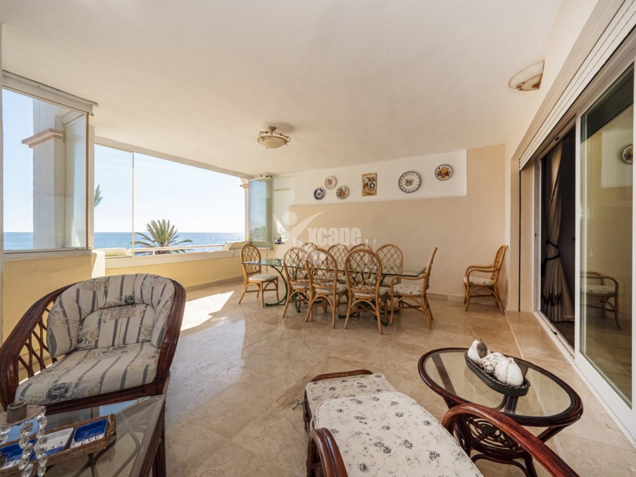 Beachfront Apartment for sale Puerto Banus (42)
