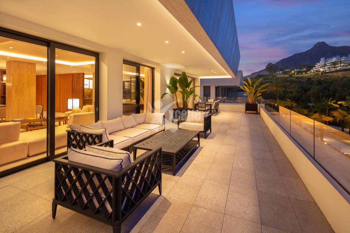 Exclusive Fendi Penthouse Duplex Marbella Golden Mile (26)