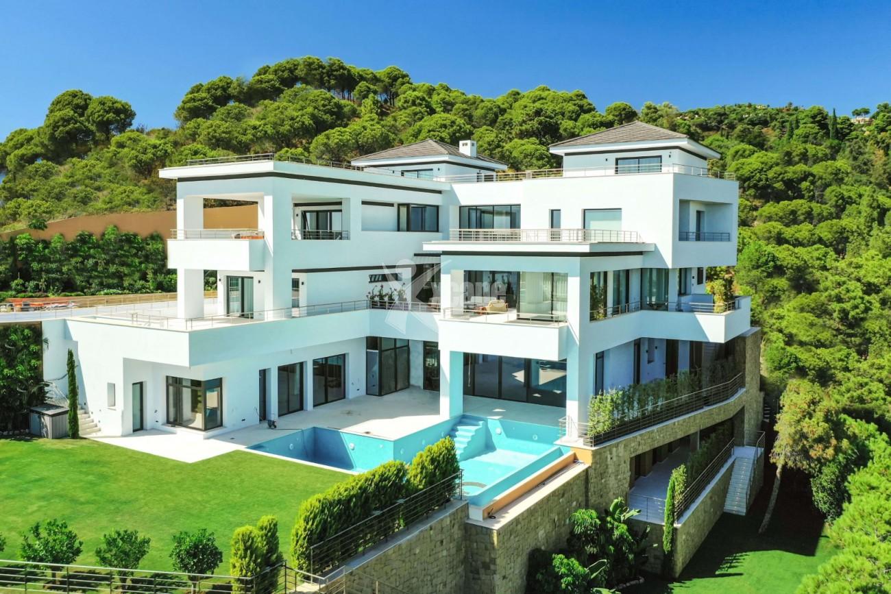 Mansion with Discoteque for sale Benahavis (56)