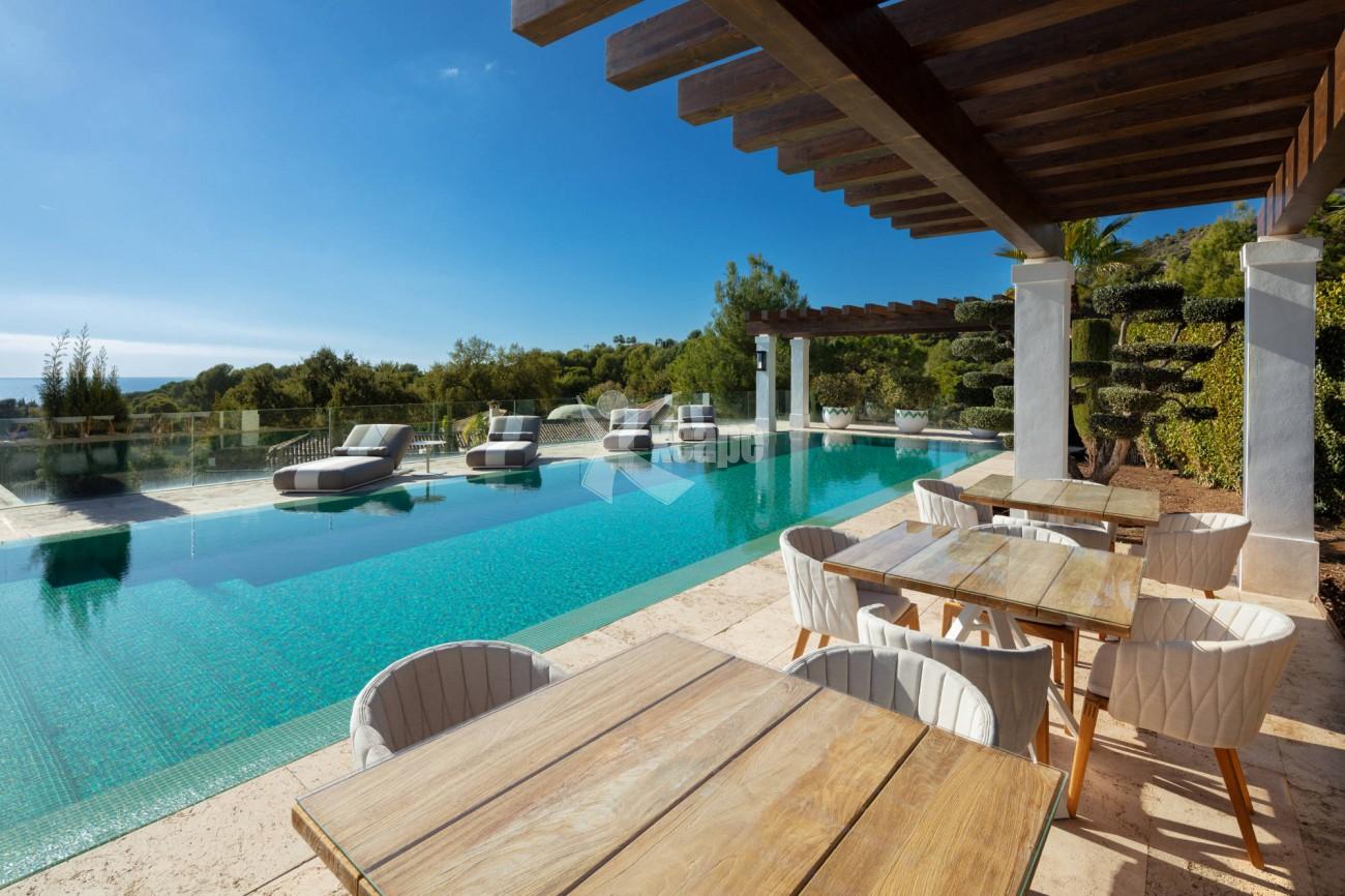 Luxury Mansion for sale Marbella Golden Mile (32)