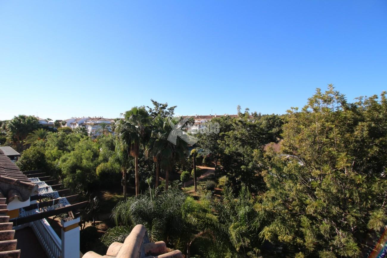 Fully Renovated Penthouse Nueva Andalucia (18)