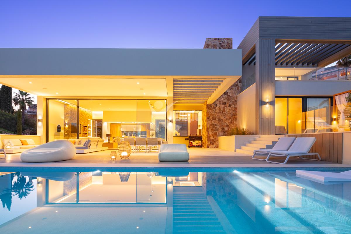 Luxury Modern Villa for sale Nueva Andalucia (25)