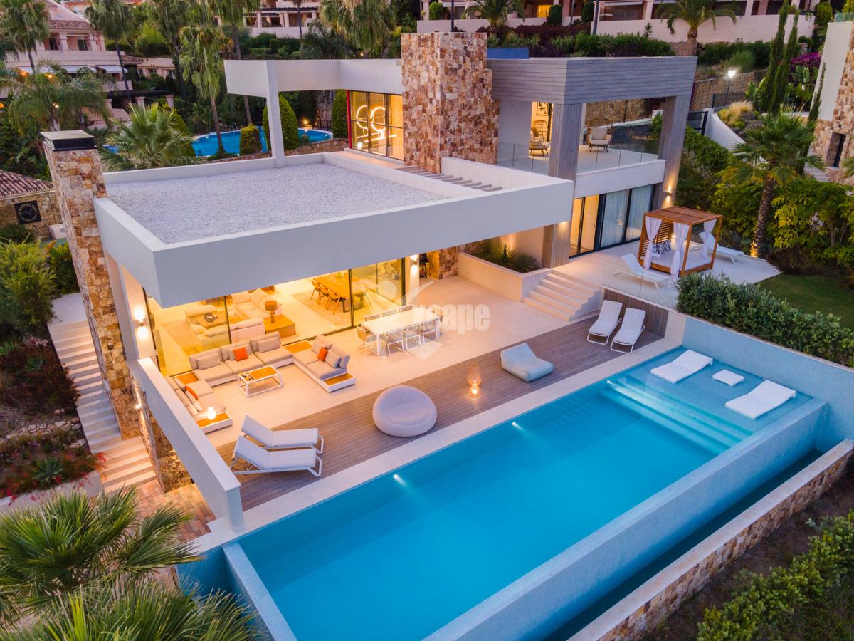 Luxury Modern Villa for sale Nueva Andalucia (32)