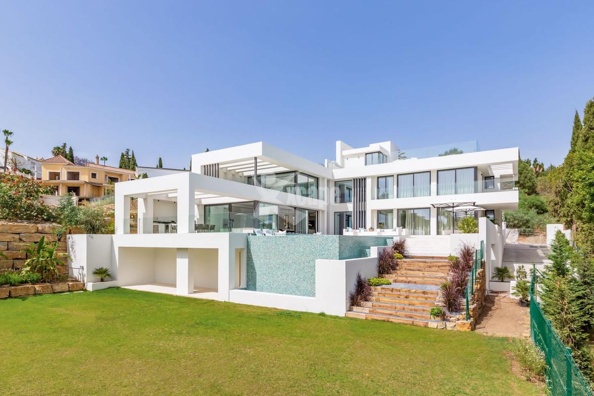 Contemporary Villa for sale Benahavis (23)
