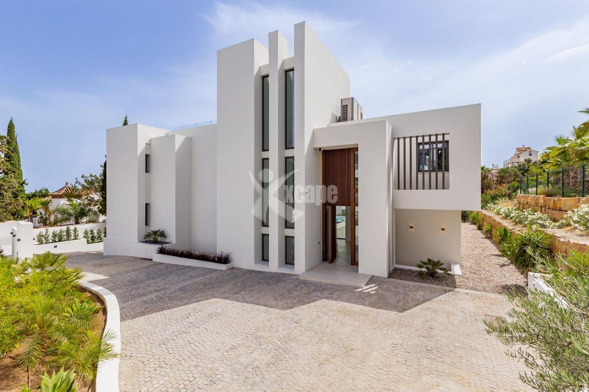 Contemporary Villa for sale Benahavis (24)