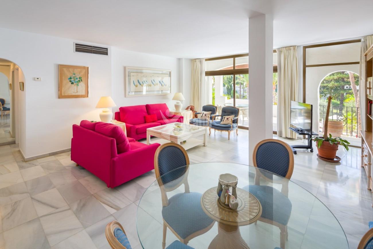 Beautiful Apartment for sale Puerto Banus (27)
