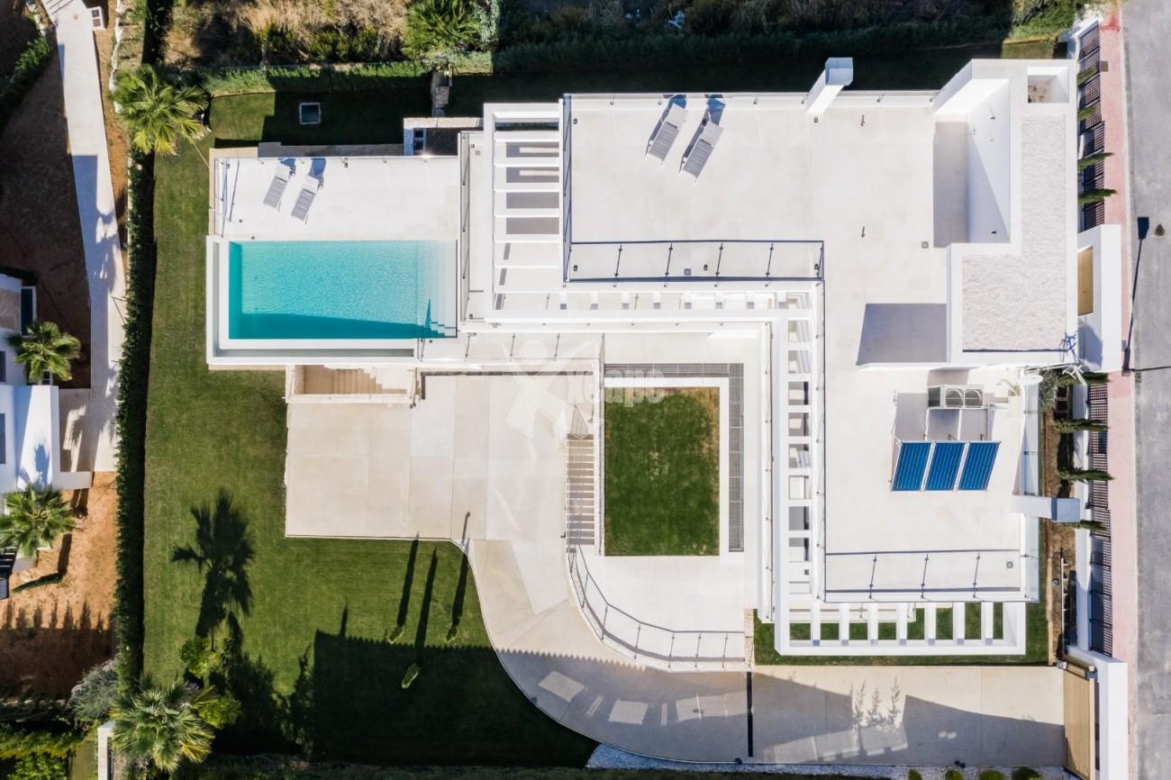 Contemporary Villa for sale Nueva Andalucia (4)