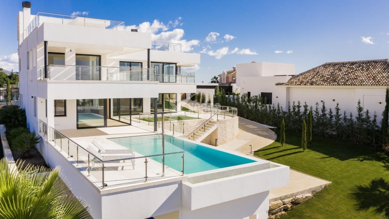 Contemporary Villa for sale Nueva Andalucia (24)