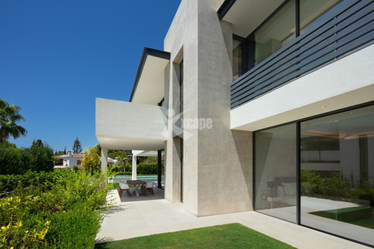 Luxury Contemporary Villa Marbella Golden Mile (25)