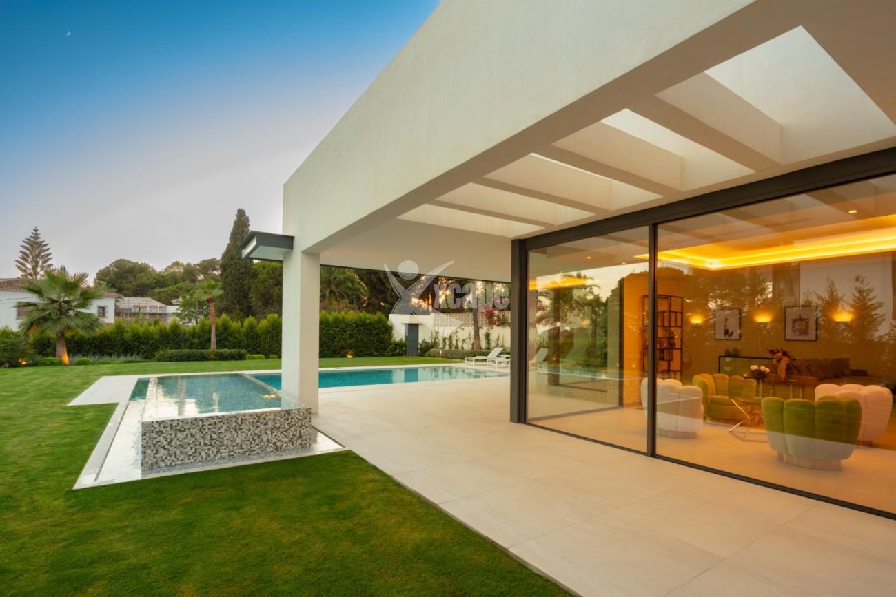 Luxury Contemporary Villa Marbella Golden Mile (30)