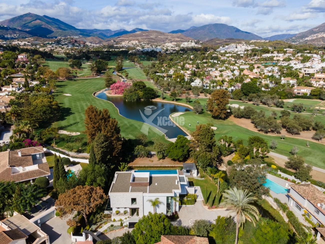 Frontline Golf Modern villa Nueva Andalucia Spain (2)