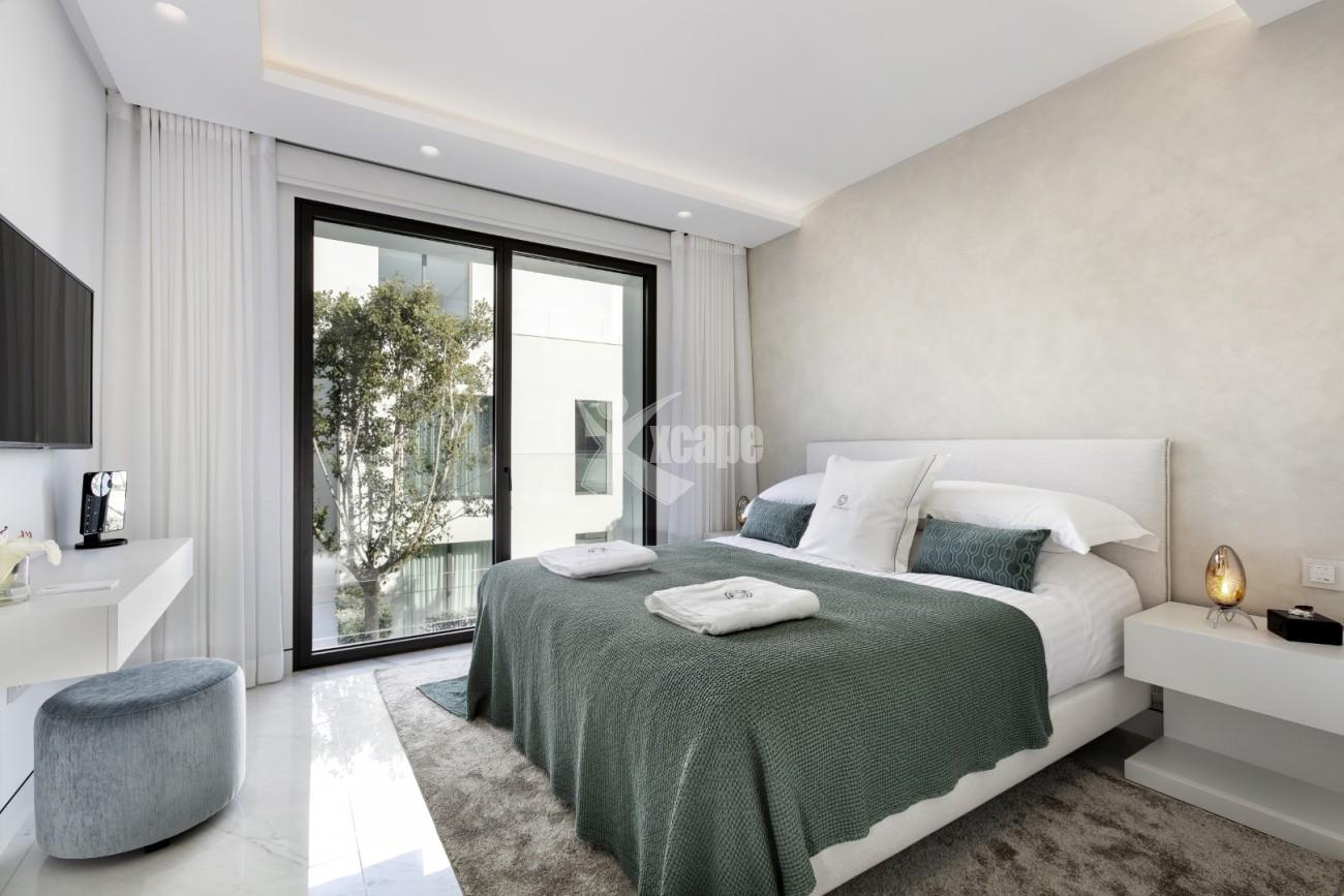 Frontline Beach Luxury Apartment Estepona (4)
