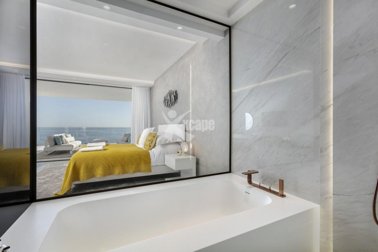 Frontline Beach Luxury Apartment Estepona (9)