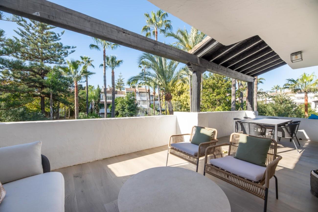 Beautiful Apartment for sale Puente Romano Marbella (24)