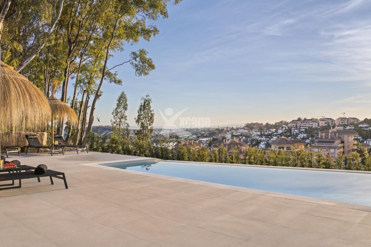 New Modern Villa Nueva Andalucia (26)