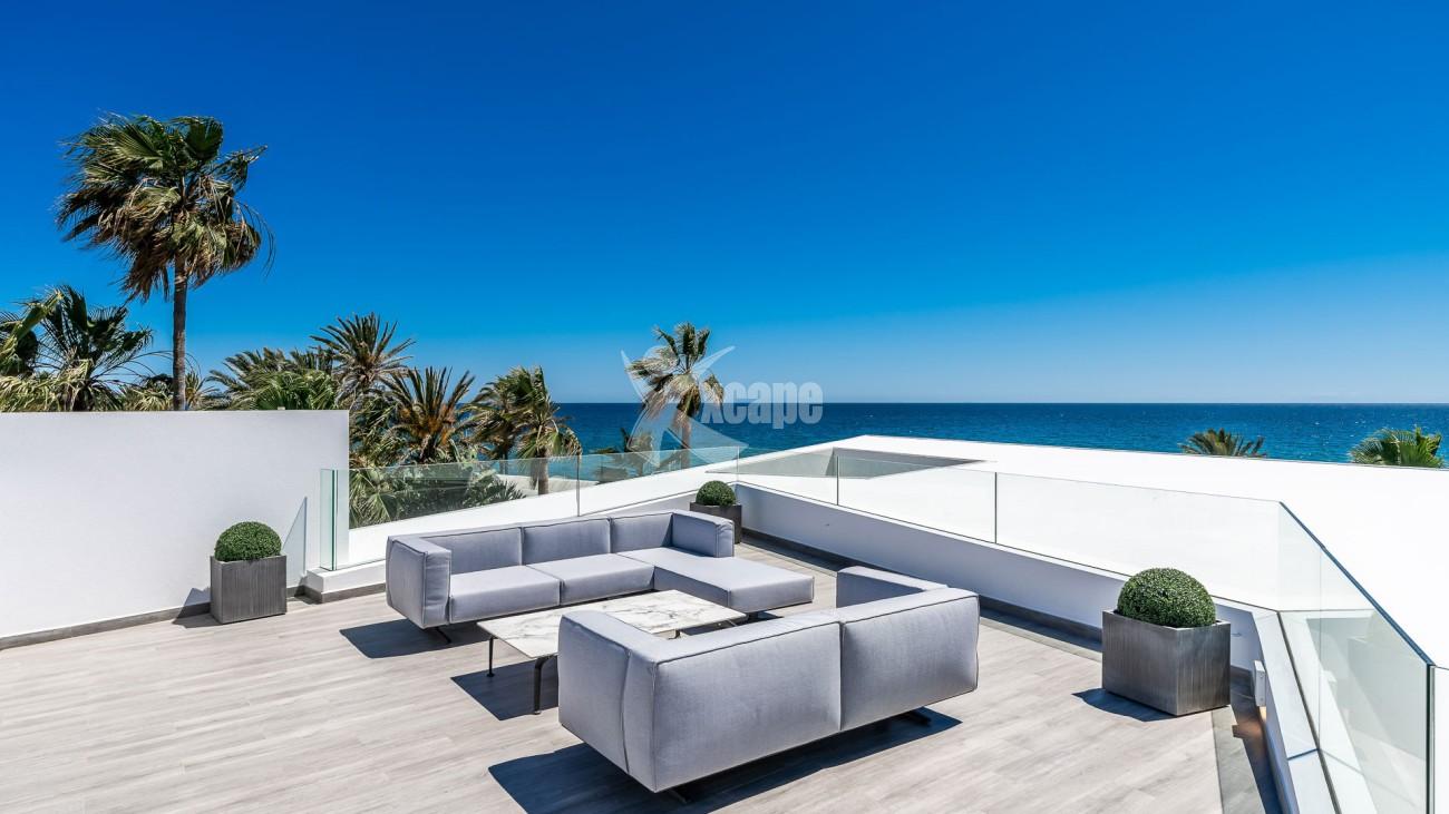 Beachside Modern Villa Marbella East (28)