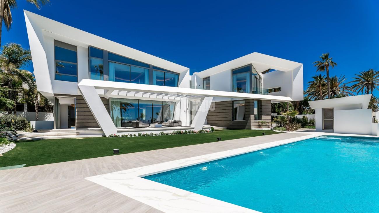 Beachside Modern Villa Marbella East (34)