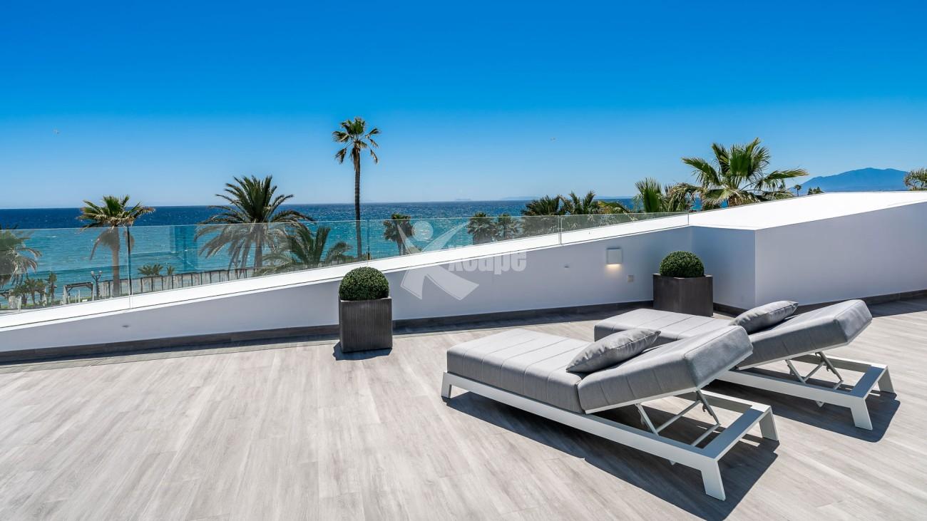Beachside Modern Villa Marbella East (36)