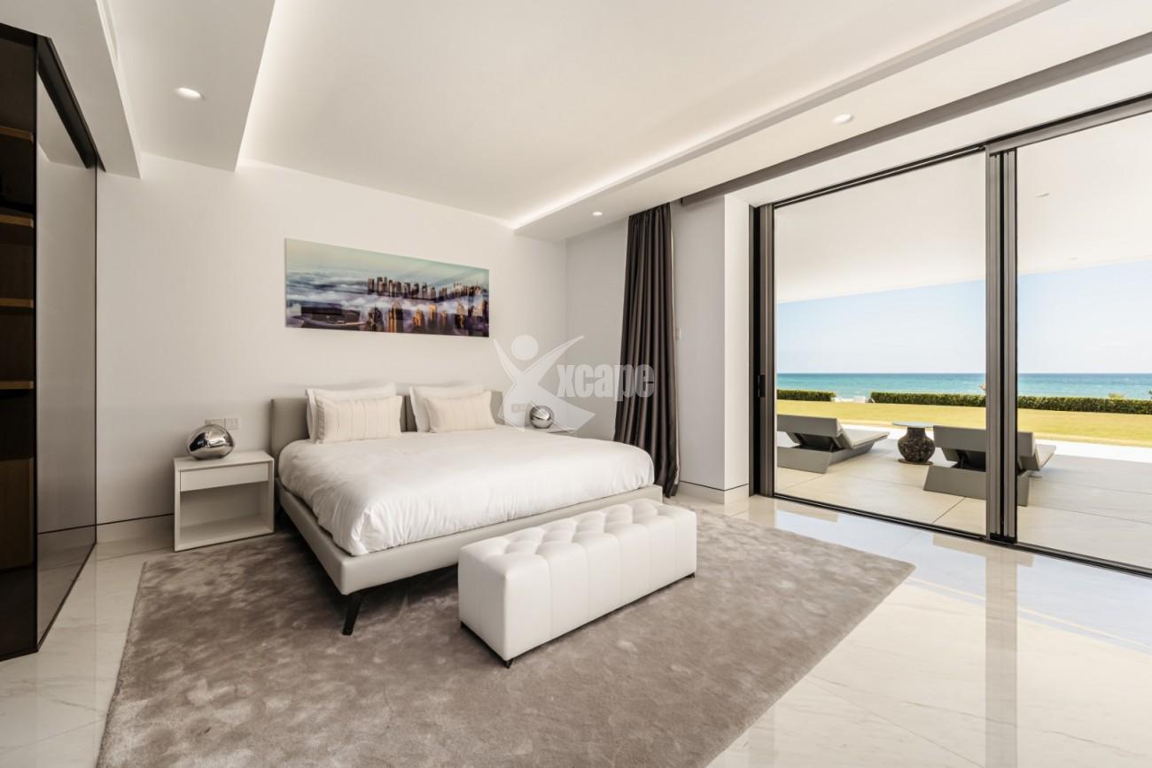 Frontline Beach Luxury Apartment Estepona (6)