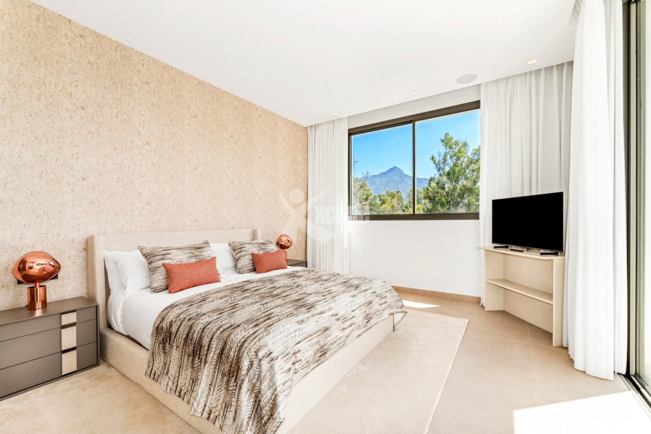 New Modern Luxury Villa Nueva Andalucia (15)