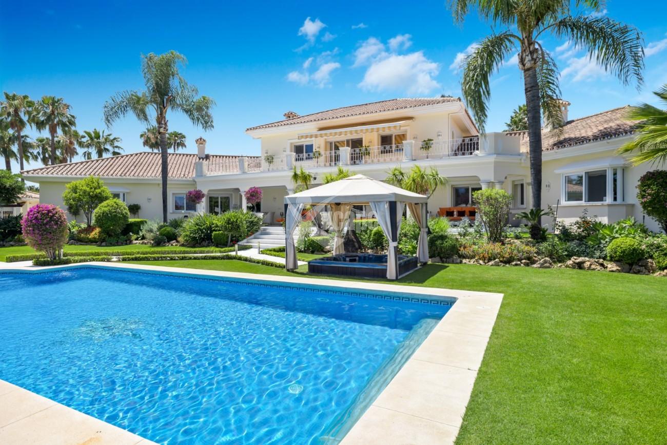 Elegant Villa Nueva Andalucia Marbella (65) (Grande)