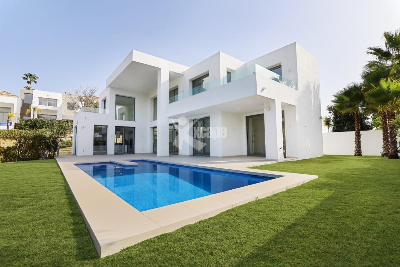 Luxury Modern Villa Benahavis (1)