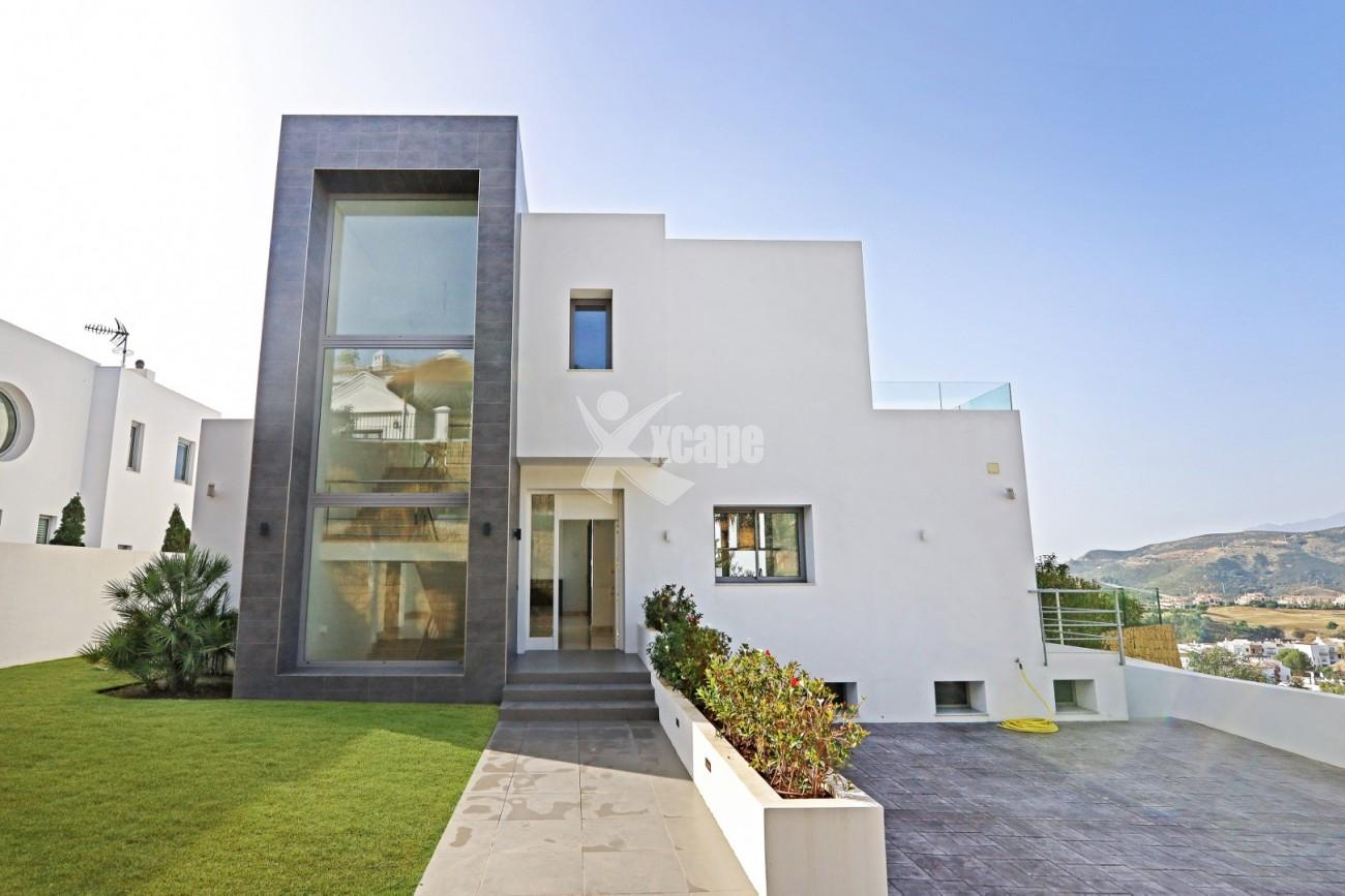 Luxury Modern Villa Benahavis (3)