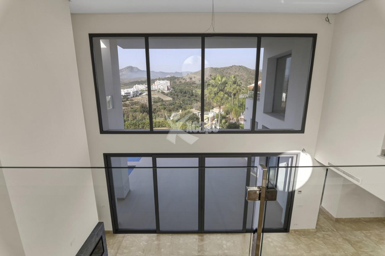 Luxury Modern Villa Benahavis (22)