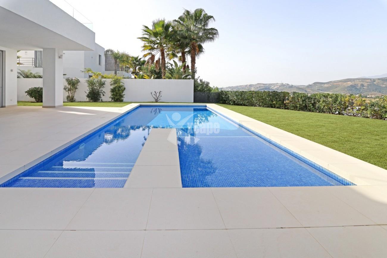 Luxury Modern Villa Benahavis (42)
