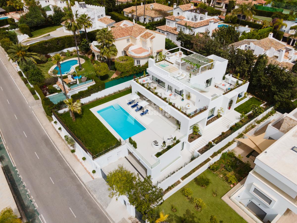 Contemporary Villa for sale Nueva Andalucia (30)