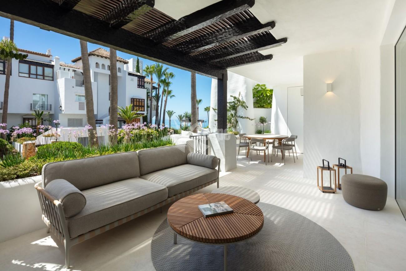 Beachside Luxury Apartment Marbella Golden Mile Spain (27)