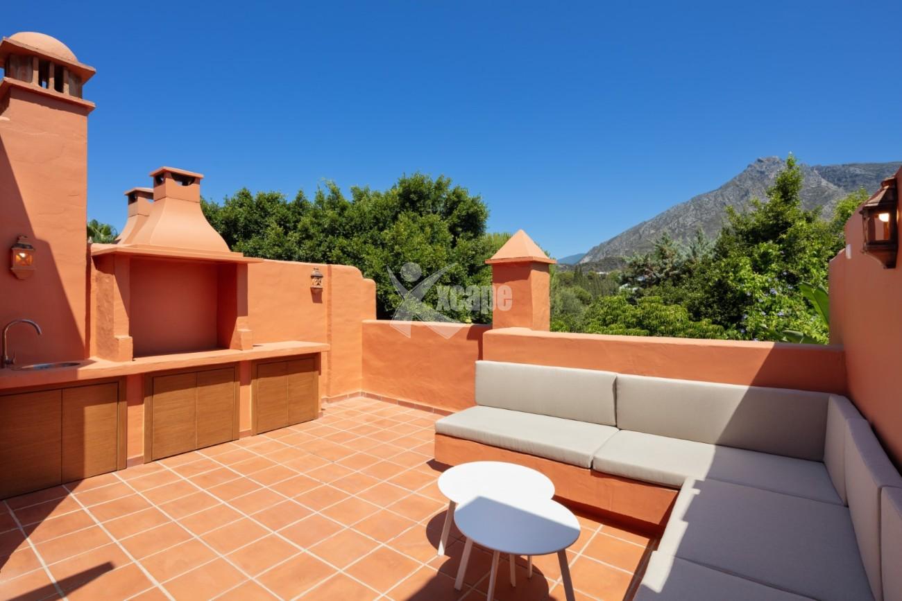 Fully Renovated Townhouse Marbella Golden Mile (6)