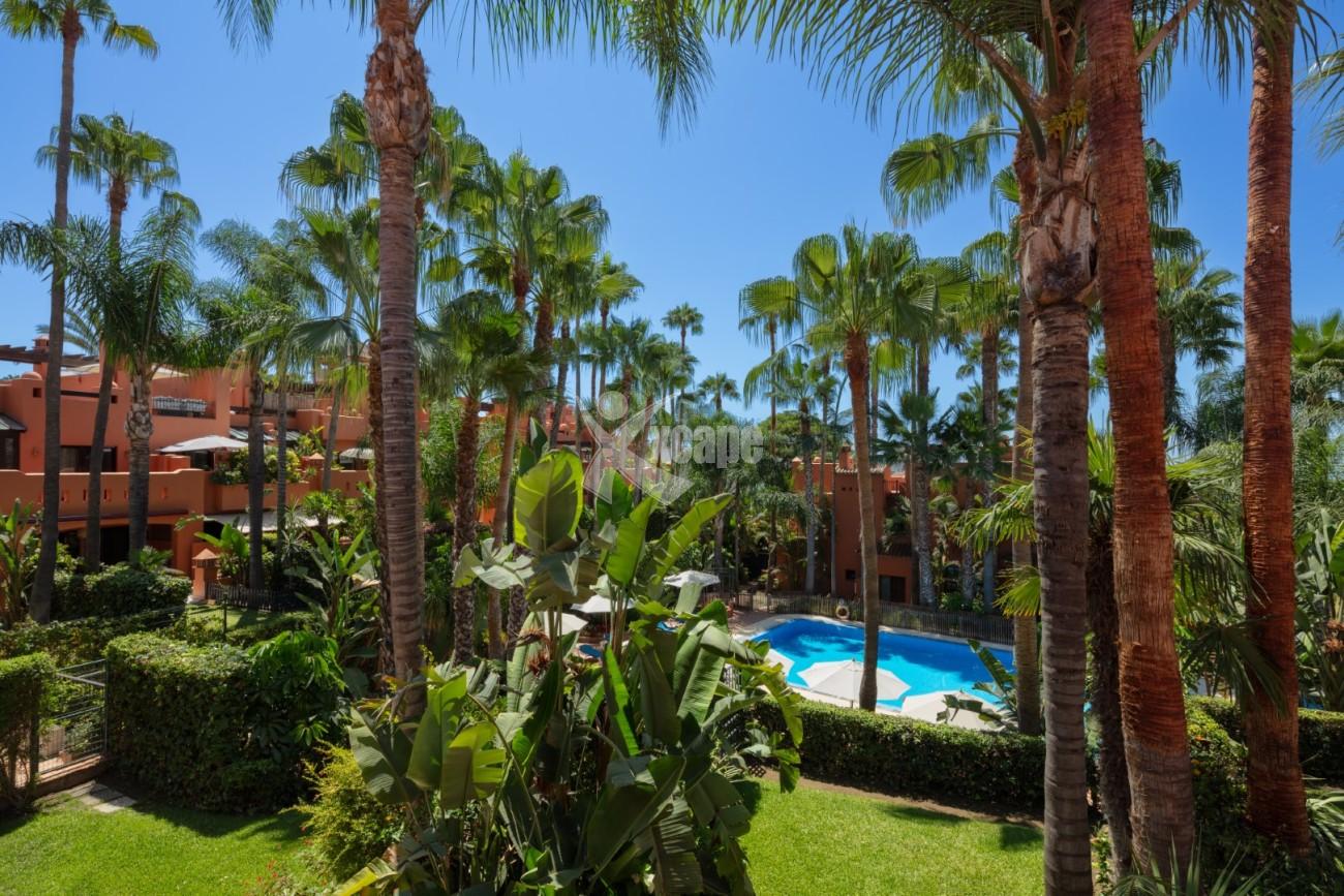 Fully Renovated Townhouse Marbella Golden Mile (8)