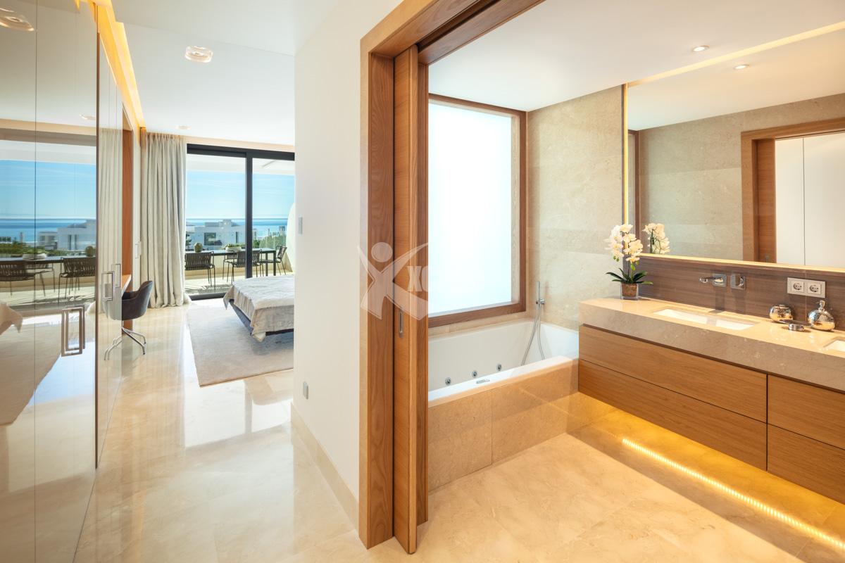 Exclusive Apartment for sale Marbella Golden Mile (9)