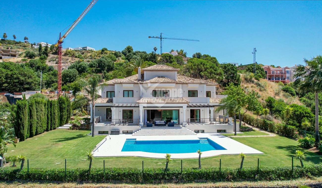 Elegant Villa Benahavis Spain (38)
