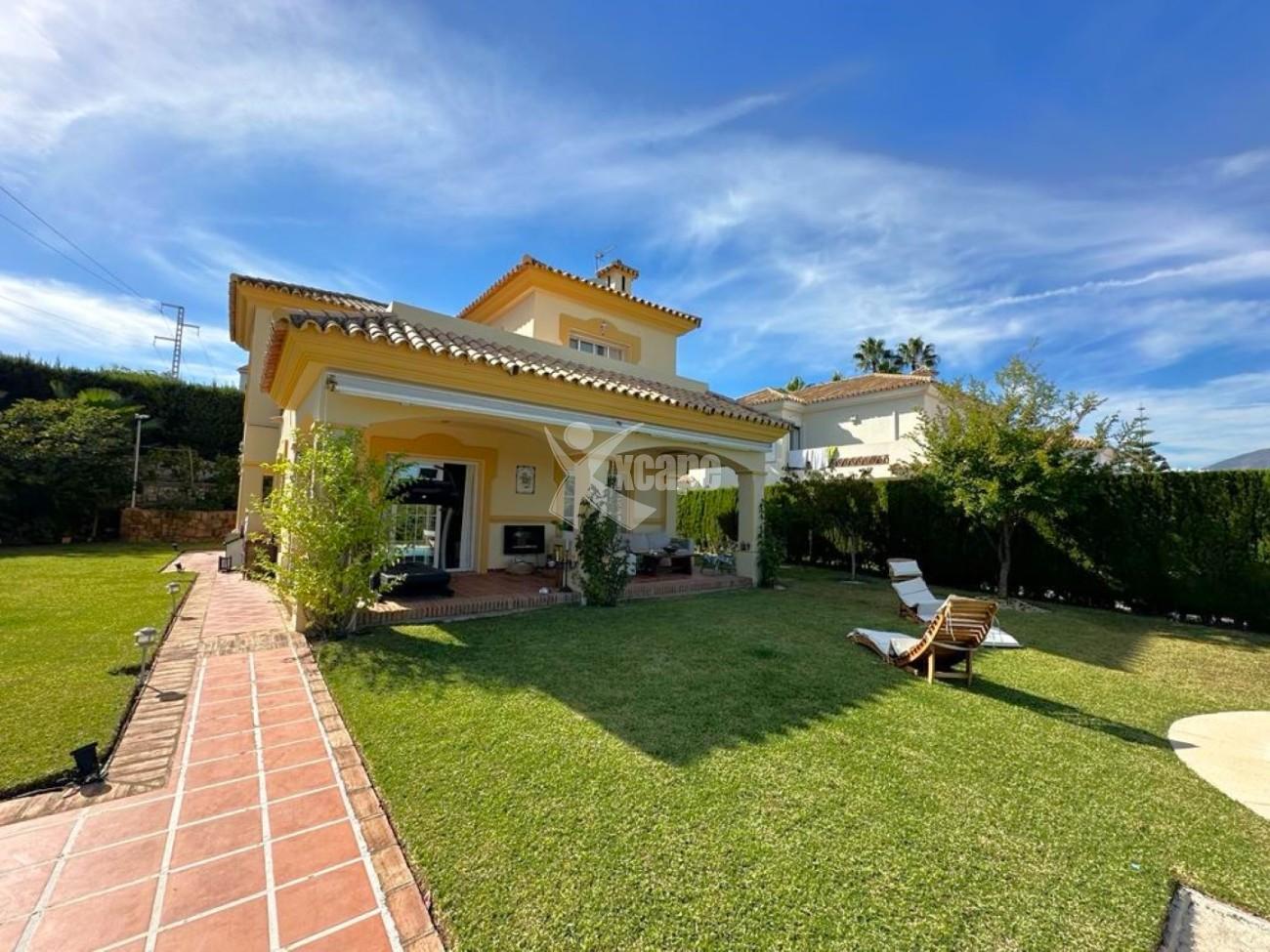 Perfect Holiday Home for sale Estepona (1)