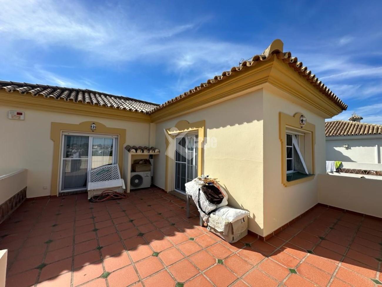 Perfect Holiday Home for sale Estepona (11)