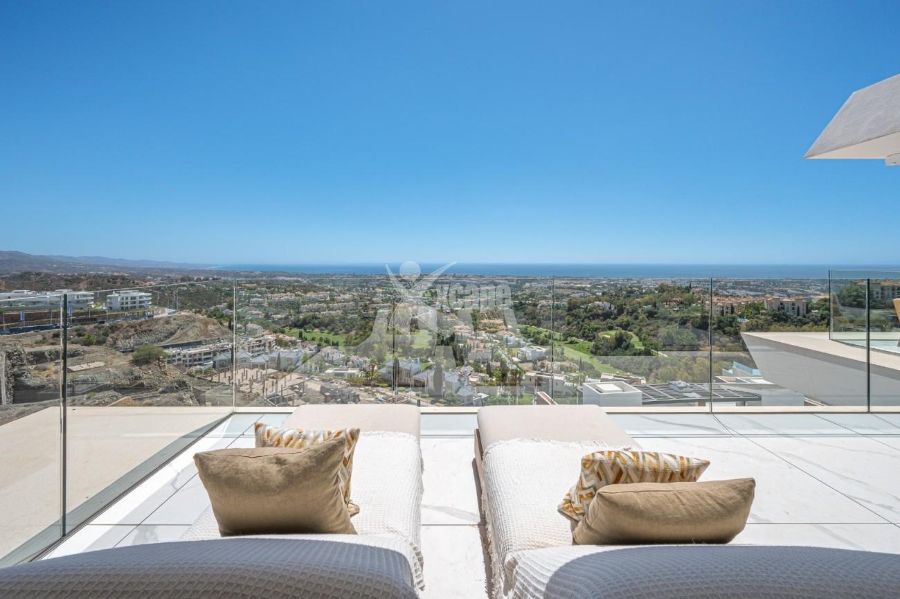 Stunning Modern Apartment Panoramic Views Benahavis (26)
