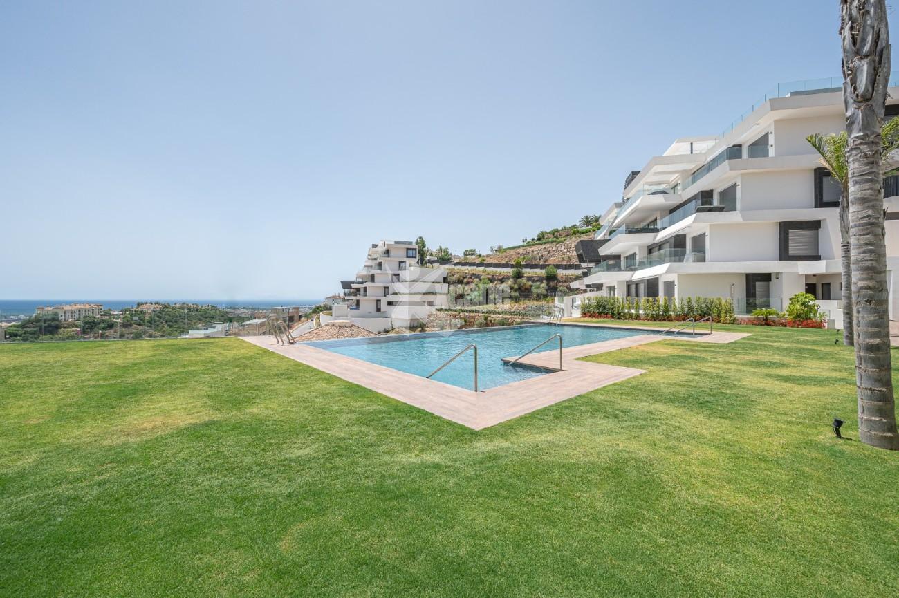 Stunning Modern Apartment Panoramic Views Benahavis (25)