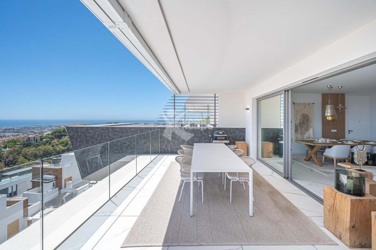 Stunning Modern Apartment Panoramic Views Benahavis (31)