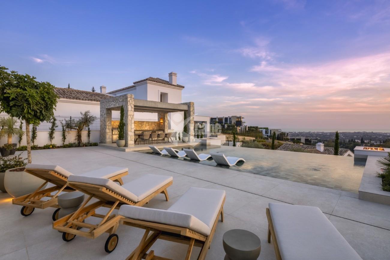 New Modern Villa with Spanish Feel Benahavis  (8)